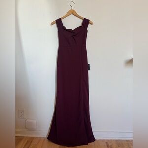 New with Tags Lulu's Deep Burgundy Twisted Sweetheart Maxi Dress